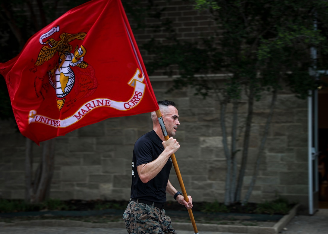 U.S. Marines with Recruiting Sub-Station (RSS) Ingram, Recruiting Station San Antonio conduct a “Murph” challenge at Lifetime Fitness Gym, San Antonio, Texas, May 26, 2025. RSS Ingram conducted the "Murph" workout to remember and honor all the men and women who died while serving in the U.S. military. This workout consists of a one-mile run, followed by 100 pull-ups, 200 push-ups, 300 squats, and another one-mile run, all performed for time. (U.S. Marine Corps Photo by Sgt. Jacqueline Peguero-Montes)