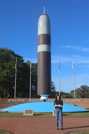 KINGS BAY, GEORGIA (September 26, 2025) Evelyn Ashe, a mechanical engineering student intern at Strategic Weapons Facility Atlantic (SWFLANT), was inspired to pursue a STEM career after participating in a SWFLANT STEM outreach event in middle school. Years later, she now leads her own STEM outreach program, giving back to the community and inspiring future generations. SWFLANT is one of two sites responsible for the Navy’s strategic assets. Its mission is to deliver safe, secure and effective sea-based strategic deterrence to Ohio-class ballistic missile submarines. The command also supports the reconfigured guided missile submarines, which carry Tomahawk cruise missiles. (U.S. Navy photo by Ashley Berumen)