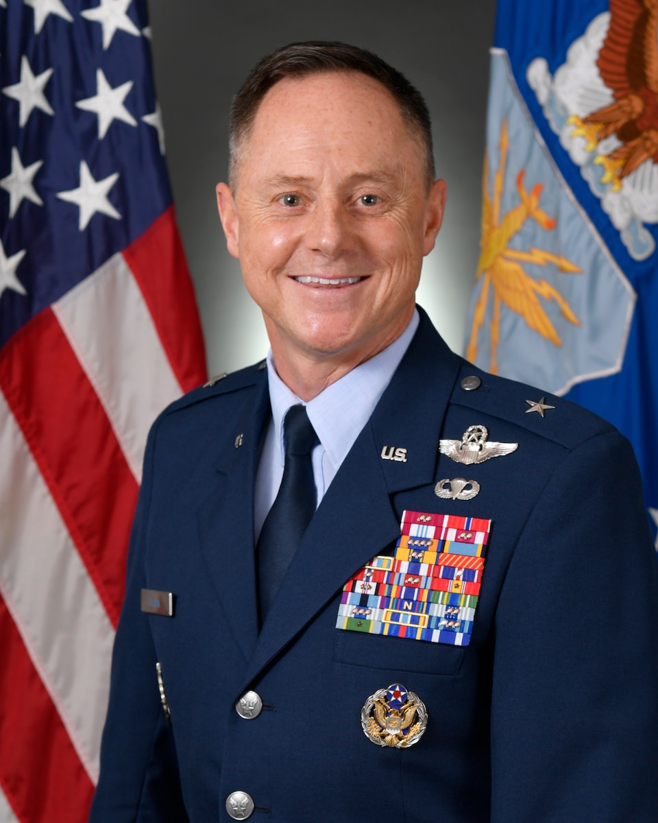 Official portrait of Brig. Gen. Clark