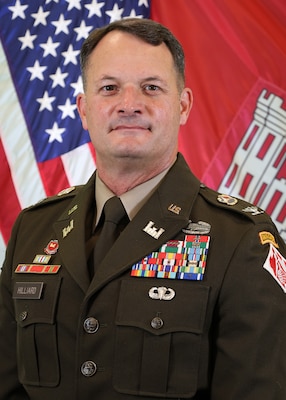 Colonel Robert Hilliard Huntsville Center Commander