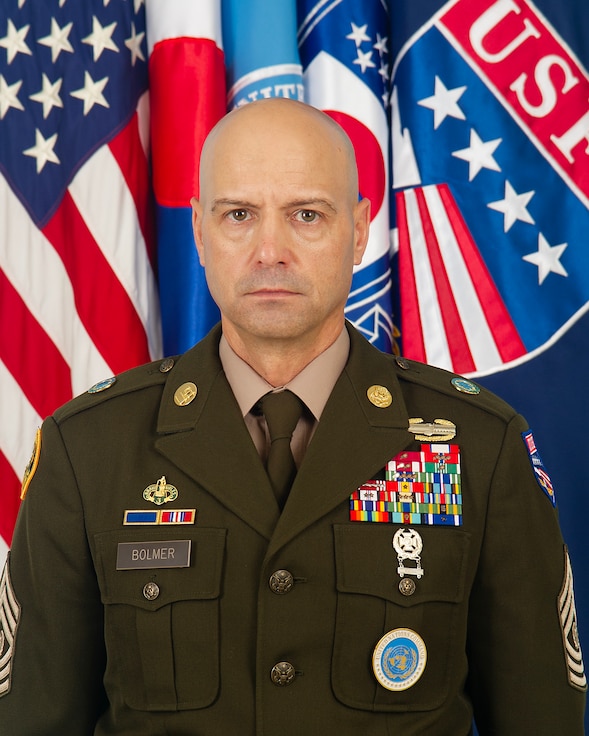 ommand Sergeant Major Bolmer – Official Photograph
