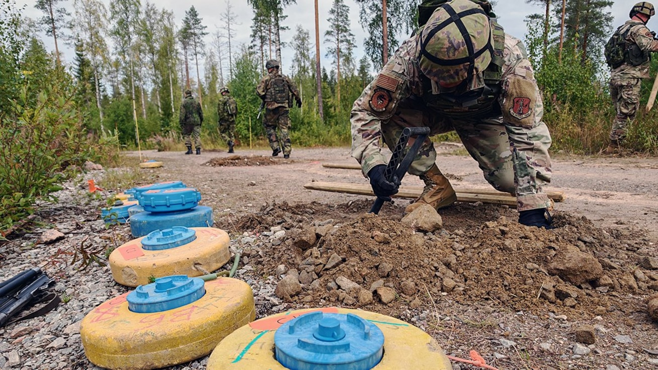 VNG participates in counter-mobility operations exchange in Finland