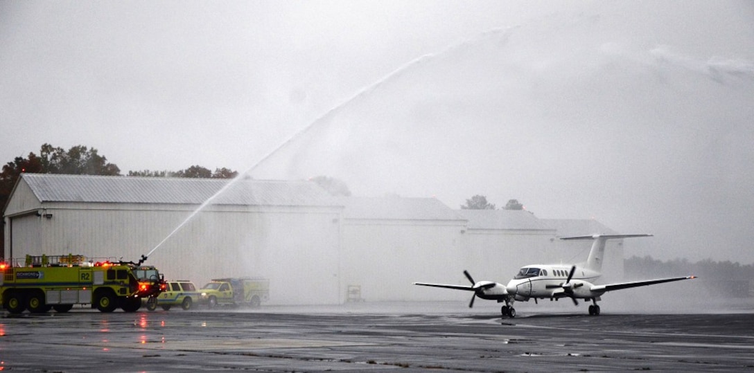 Chief Warrant Officer 5 Timothy C. Meeks takes the final flight of his military career in a C-12 Huron aircraft Nov. 19, 2015, at the Army Aviation Support Facility in Sandston, Va. (Photo by Sgt. 1st Class Terra C. Gatti, Virginia National Guard Public Affairs )