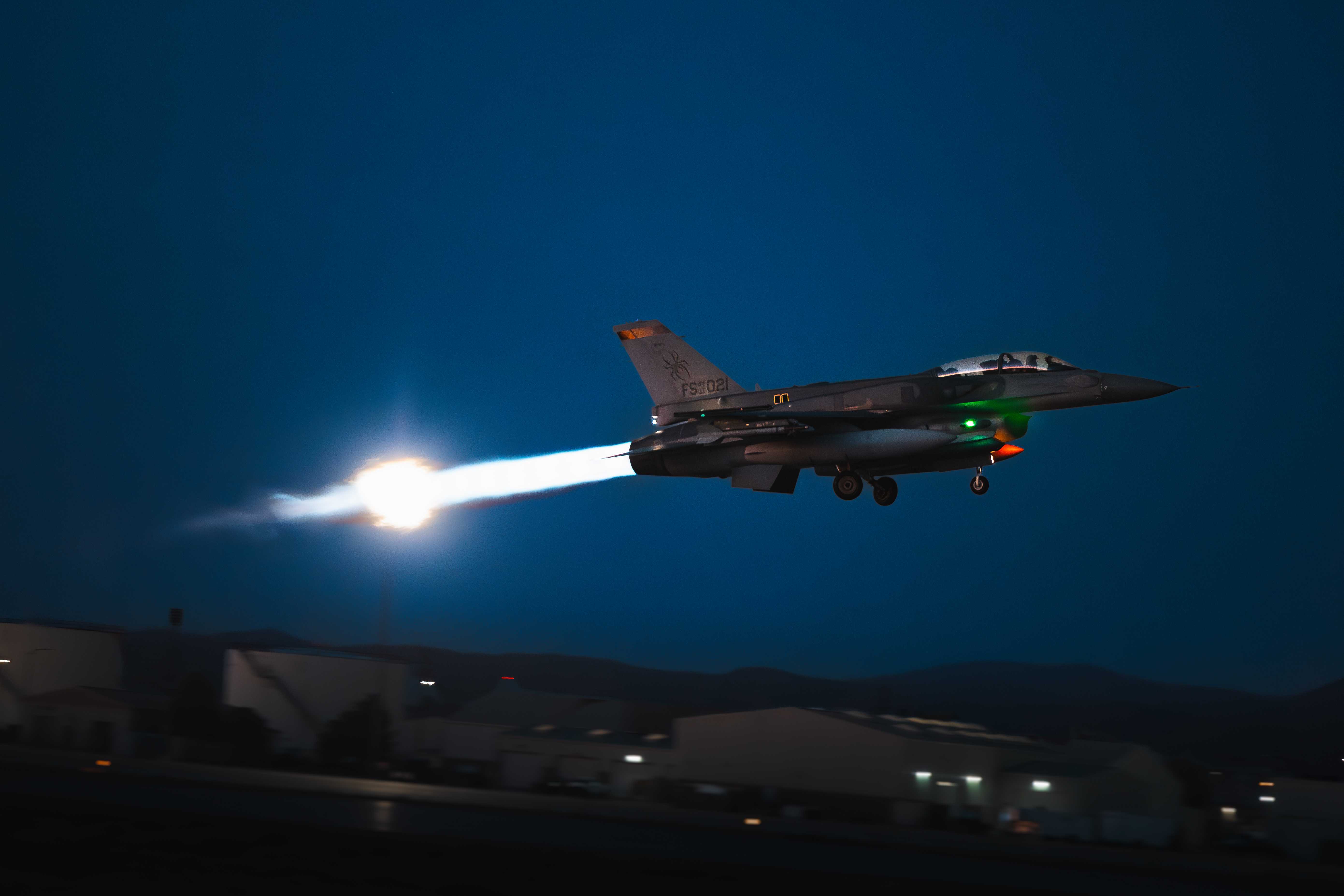 Forging Bonds: Singapore Air Force trains alongside American