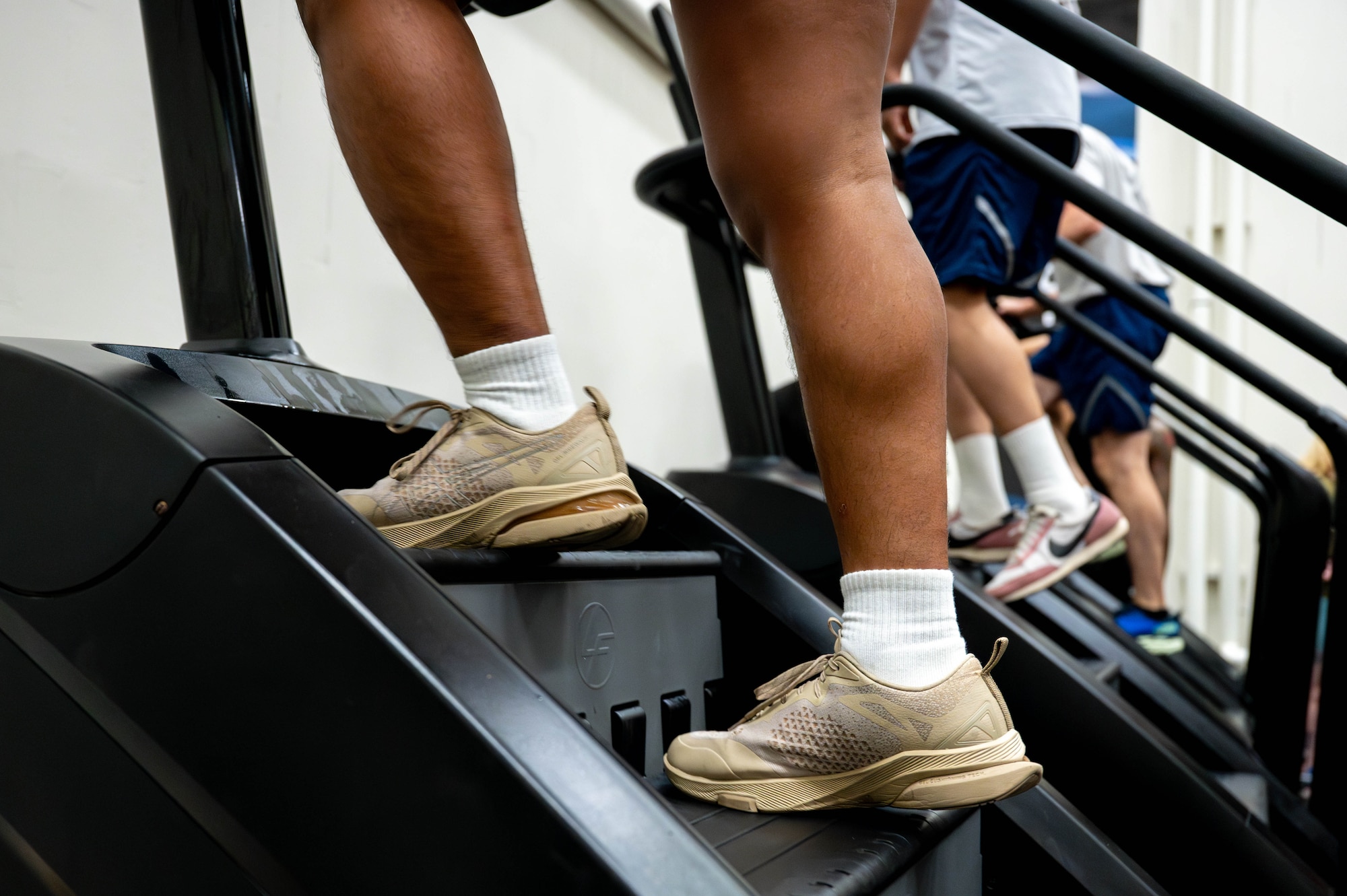 Participants compete in the ‘Fuji Climb’ Samurai Challenge.