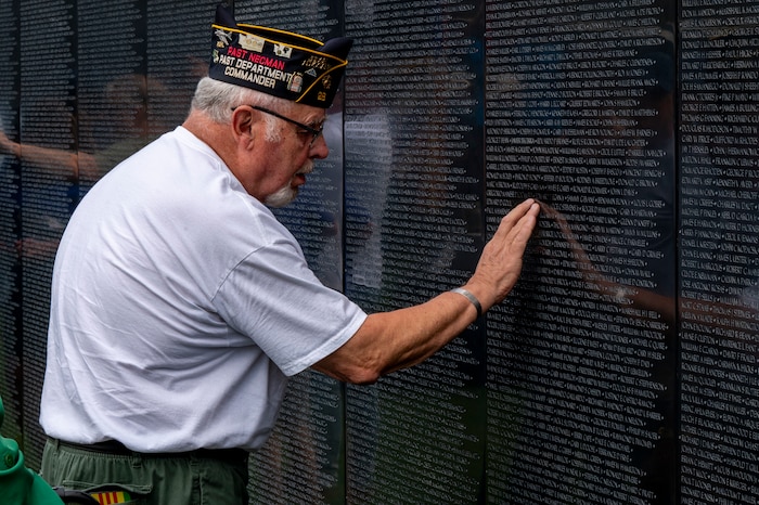 The Wall That Heals brings reflection, honor to Spokane