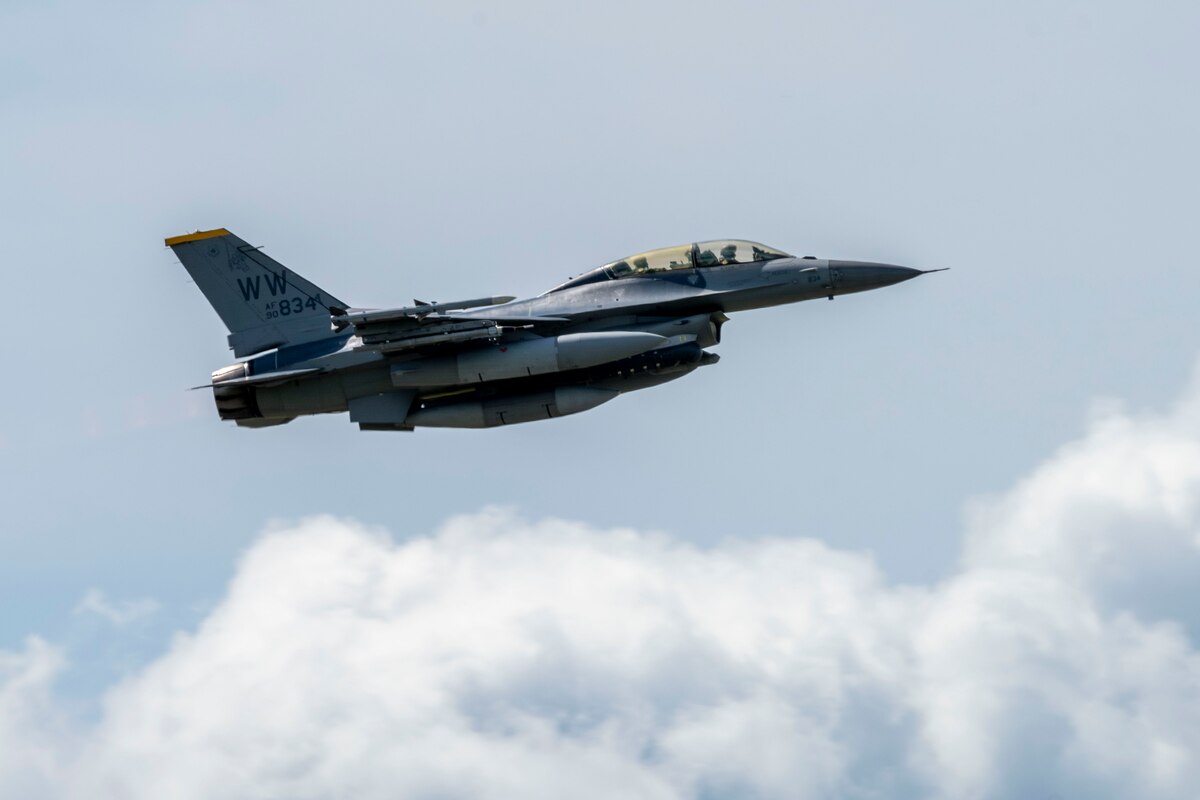 U.S. Air Force Col. Paul Davidson, 35th Fighter Wing (FW) commander, and Japan Air Self-Defense Force (JASDF) Maj. Gen. Teruaki Fujita, 3rd Air Wing commander, fly in an F-16D Fighting Falcon during an orientation flight at Misawa Air Base, Japan, Aug. 28, 2025.