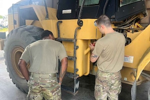 184th LRS trains with Pennsylvania ANG