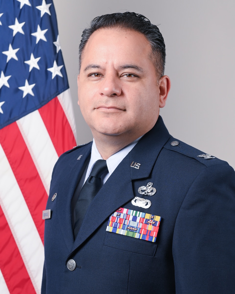 Col Rodriguez Photo