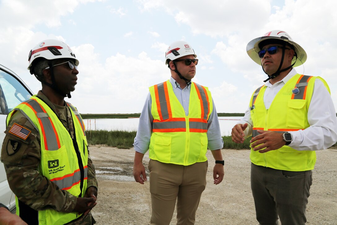 The Honorable Adam Telle, Assistant Secretary of the Army (Civil Works) and Maj. Gen. Jason Kelly, U.S. Army Corps of Engineers Deputy Commanding General for Civil and Emergency Operations, visited the U.S. Army Corps of Engineers, Jacksonville District keynote project at the Central Everglades Planning Project Everglades Agricultural Area (EAA) phase Aug. 22, 2025.
