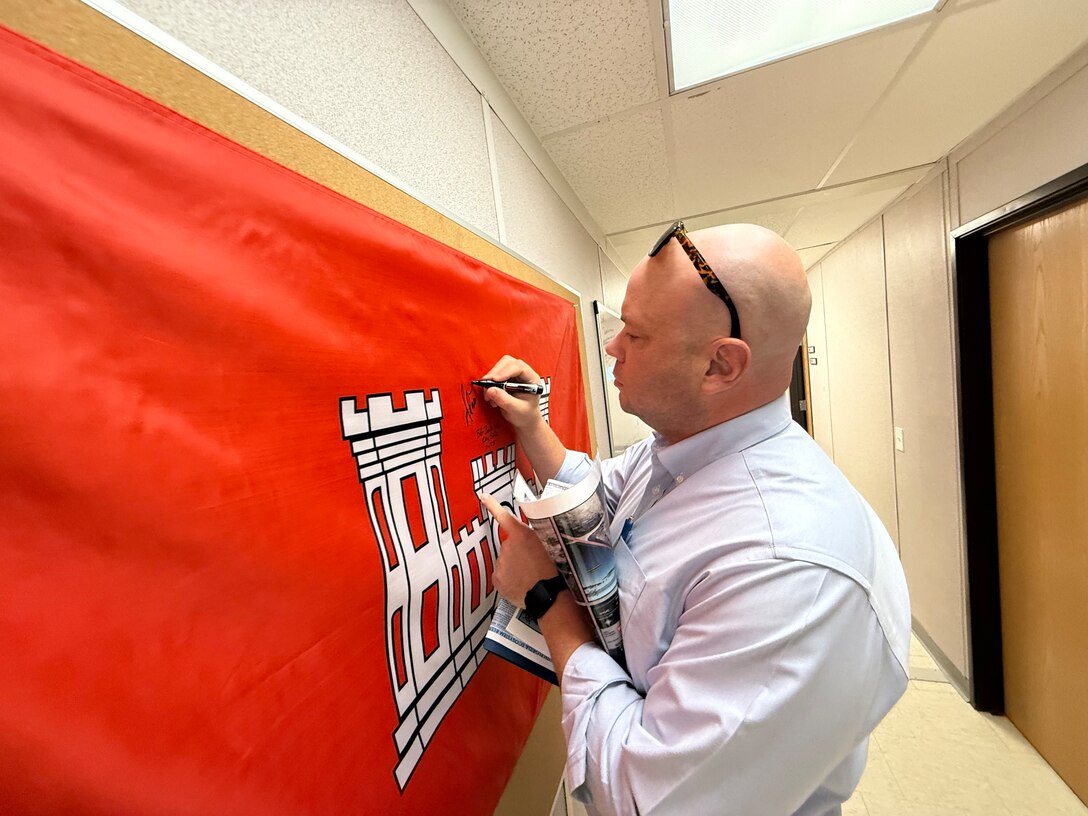 The Honorable Adam Telle, Assistant Secretary of the Army (Civil Works) and Maj. Gen. Jason Kelly, U.S. Army Corps of Engineers Deputy Commanding General for Civil and Emergency Operations, visited the U.S. Army Corps of Engineers, Jacksonville District keynote project at the Central Everglades Planning Project Everglades Agricultural Area (EAA) phase Aug. 22, 2025.