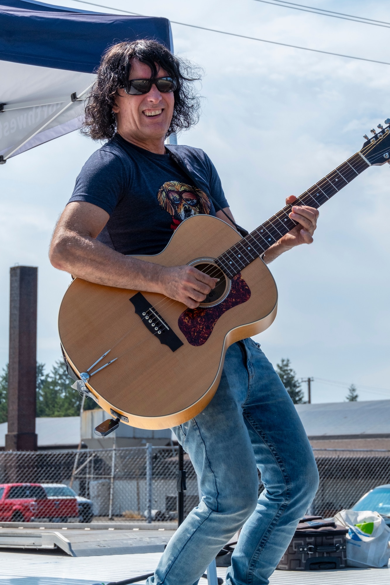 Mark Wand, a Seattle-based guitarist and singer, performs during the 2025 Team McChord Summer Block Party at Joint Base Lewis-McChord, Washington, Aug. 28, 2025.