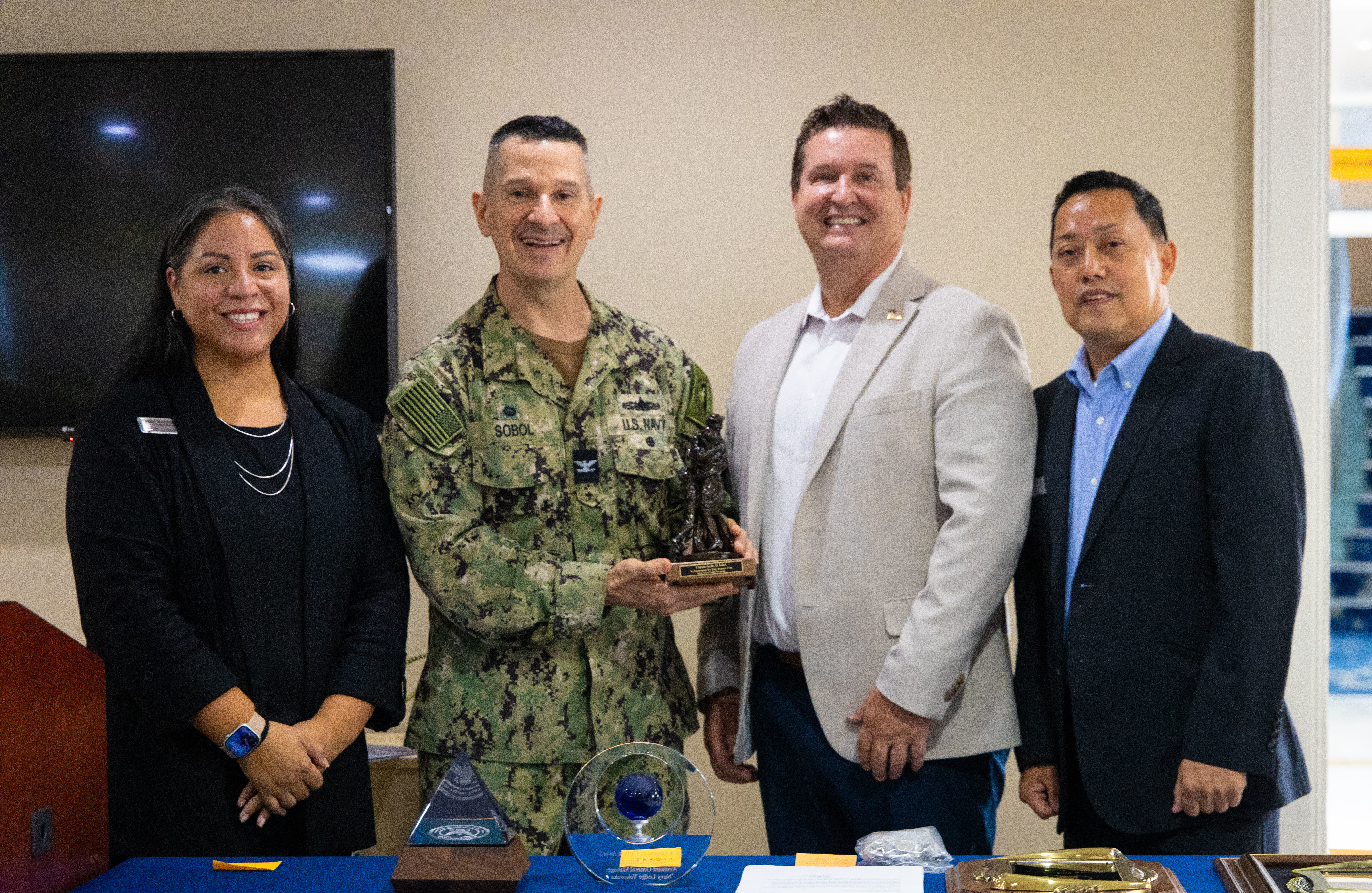 Navy Lodge Yokosuka Commander, Fleet Activities Yokosuka presented the Edward E. Carlson award by Navy Exchange Service Command (NEXCOM) for Fiscal Year 2024 on September 4, 2025.