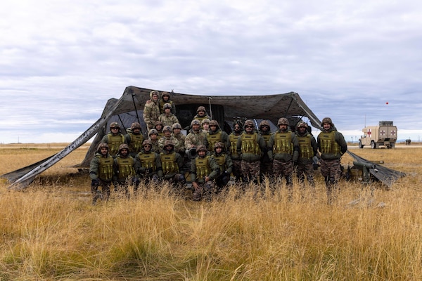 Soldiers assigned to 2nd Battalion, 8th Field Artillery Regiment, 1st Infantry Brigade Combat Team (Arctic), 11th Airborne Division alongside Indian Army soldiers pose for a photo around a M119 Howitzer at Yukon Training Area, Alaska, Sept. 6 2025 during Exercise Yudh Abhyas 25. Yudh Abhyas 25 is a bilateral training exercise between the Indian Army and U.S. Army’s 11th Airborne Division, held in Fairbanks, Alaska, supporting a free and open Indo-Pacific region.