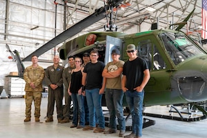 Teen tours squadron that saved his life