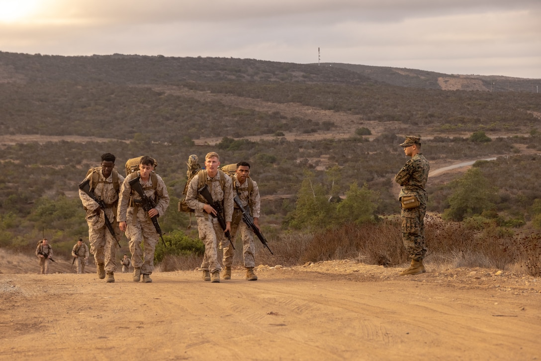 U.S. Marines with 8th Communication Battalion, II Marine Expeditionary Force Information Group, arrive at Check Point 2 during the inaugural Thunderstruck Communications Competition