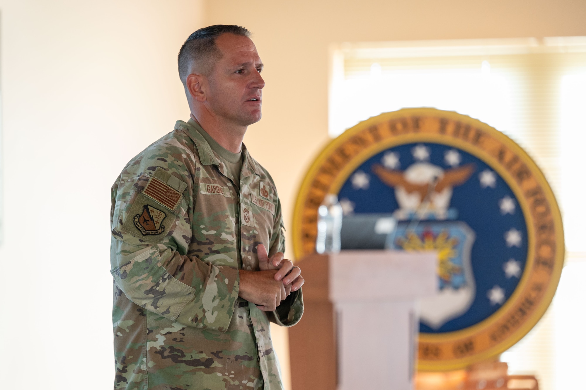 Airmen gives a speech.