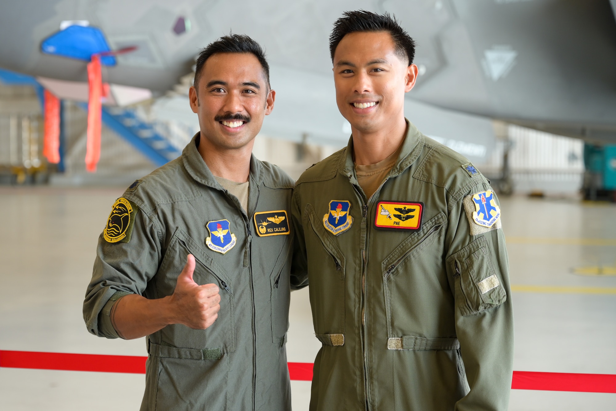 A photo of airmen posing.