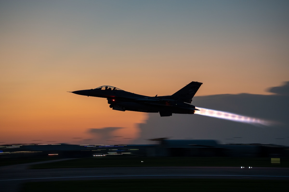 F-16 taking off at night