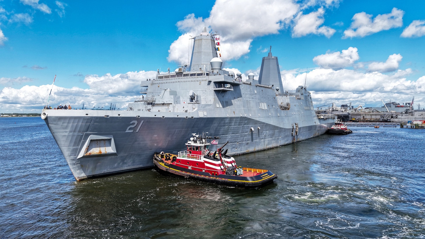 231102-N-UF626-2001 Norfolk, Va. (Sep. 2, 2025) – The San Antonio-class amphibious transport dock ship USS New York (LPD 21), arrives at Marine Hydraulic Industries (MHI) shipyard, Sep. 2, 2025. New York’s arrival marked the beginning of a Chief of Naval Operations maintenance availability period. (Courtesy photo by Ricardo Navedo)