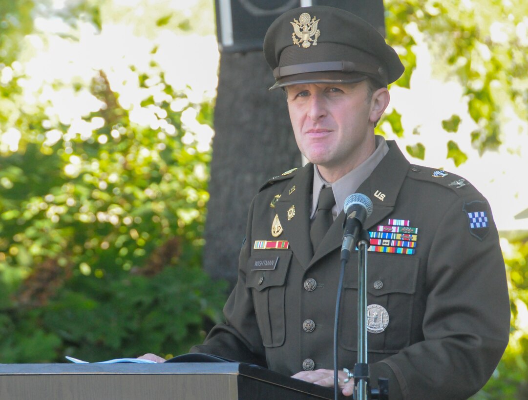 Army Reserve leader honors 9/11 fallen at Red Bank, N.J., commemoration