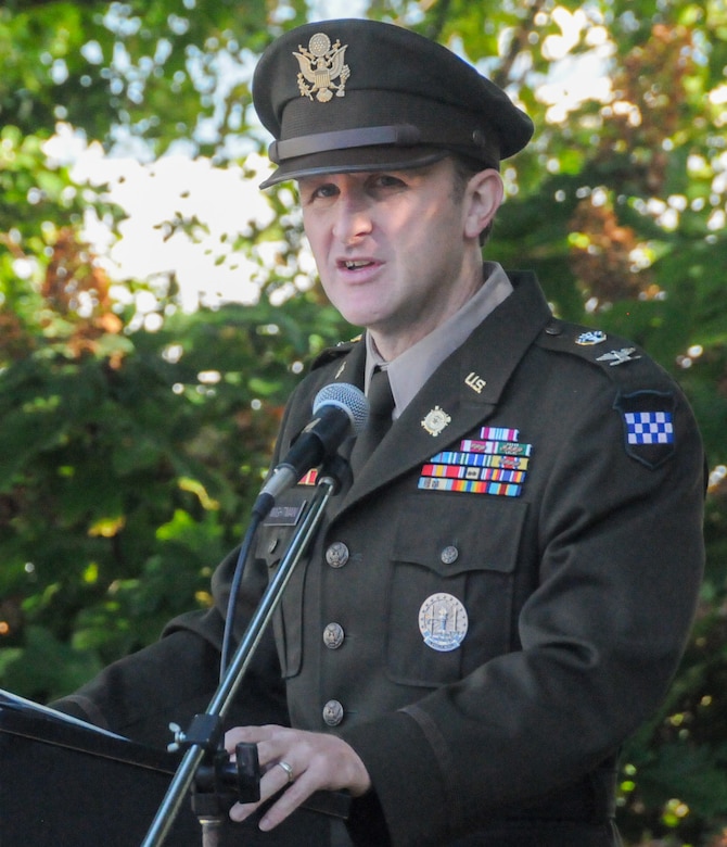 Army Reserve leader honors 9/11 fallen at Red Bank, N.J., commemoration