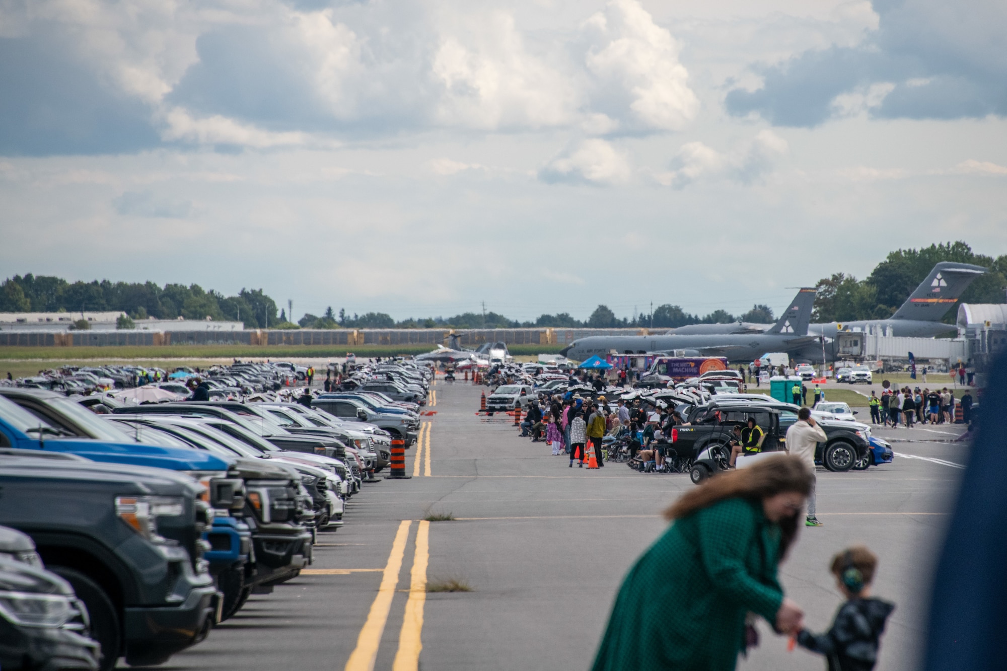 crowds of people watch aircraft