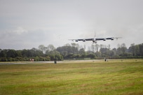 A B-52 Stratofortress comes in for a landing
