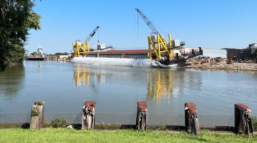 The Vicksburg District launched the Armor One barge from Thoma-Sea Marine Constructors in Lockport, LA. It will transform revetment operations for USACE by reducing risk, boosting output, & minimizing downtime – enhancing navigation & maintaining safer waterways.
