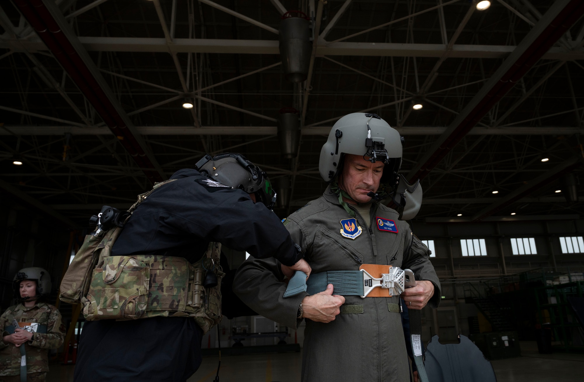 3rd AF leadership on a tour