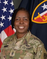 Official photo of CSM Sue-Ellyn S. Baker