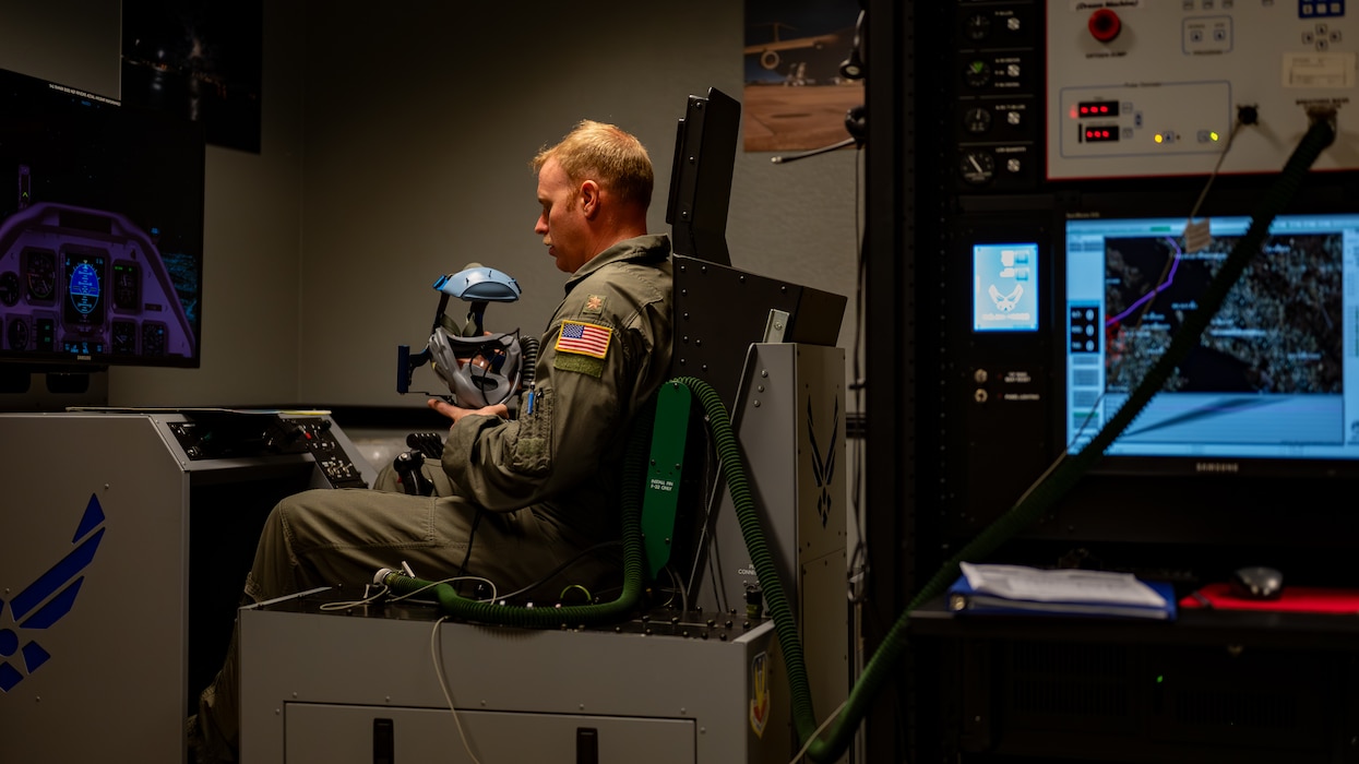 Airman participates in hypoxia training