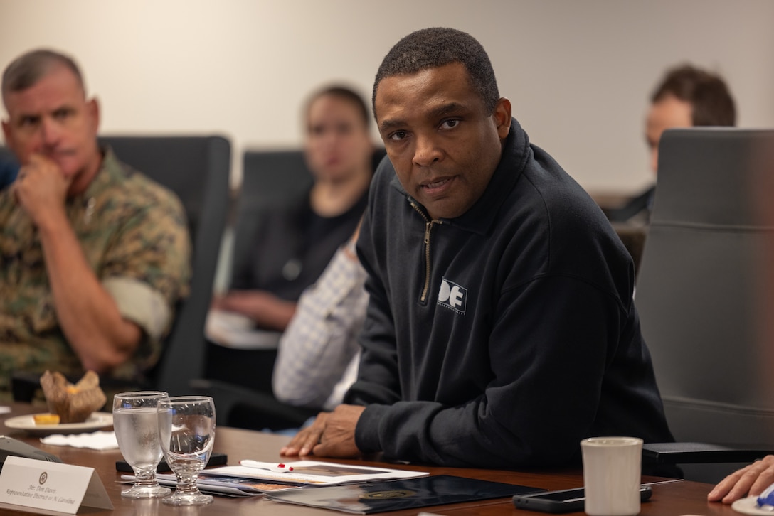 Bipartisan Congressional Delegation Tours MCB Camp Lejeune