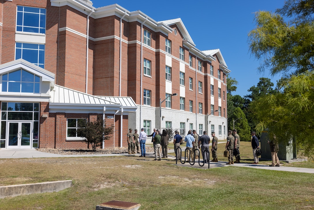 Bipartisan Congressional Delegation Tours MCB Camp Lejeune
