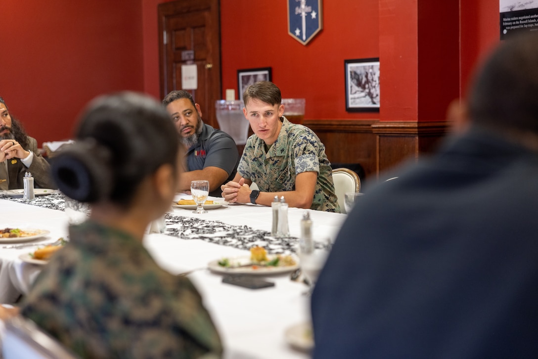 Bipartisan Congressional Delegation Tours MCB Camp Lejeune