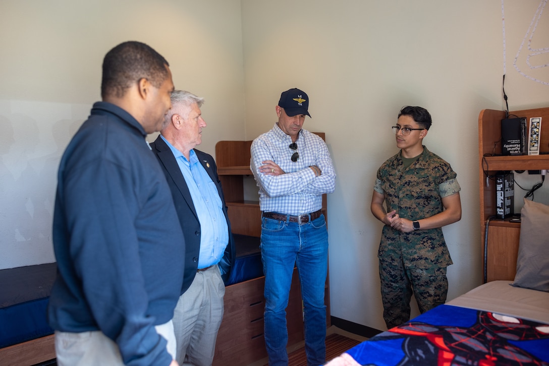 Bipartisan Congressional Delegation Tours MCB Camp Lejeune