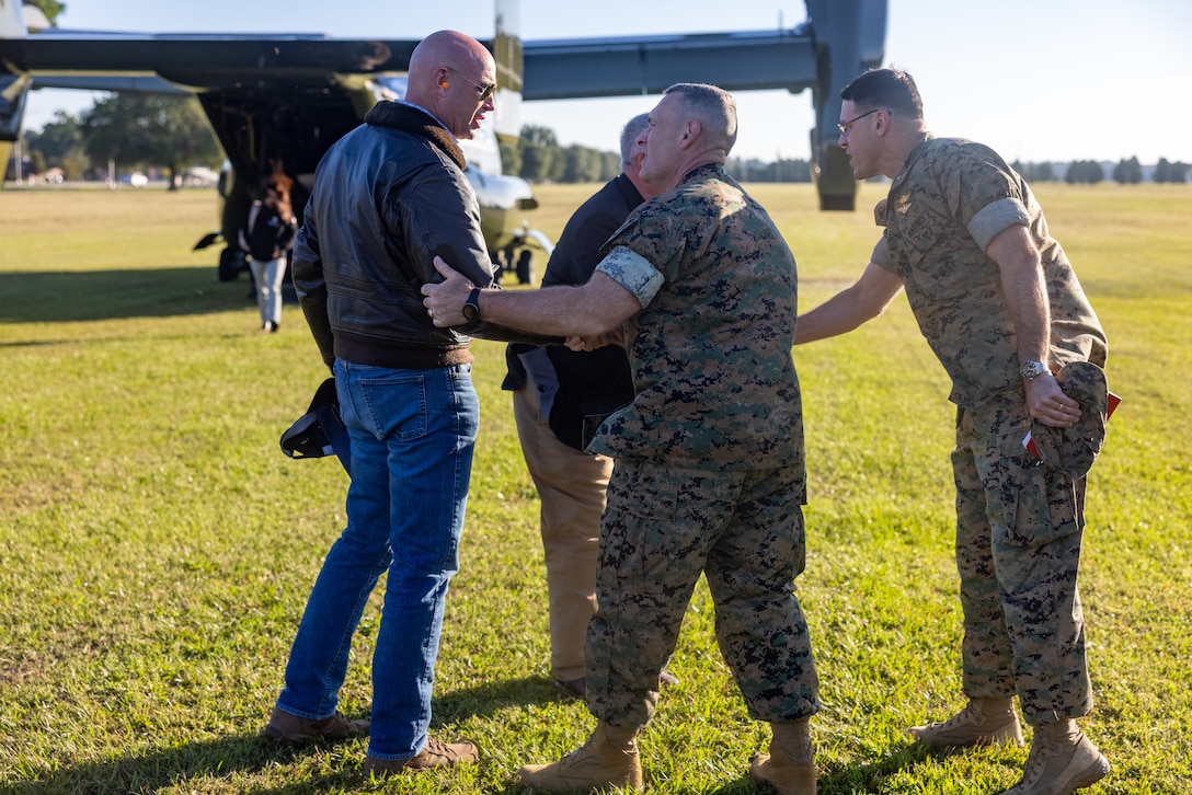 Bipartisan Congressional Delegation Tours MCB Camp Lejeune