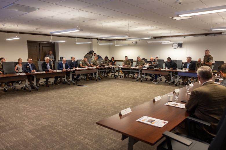 Bipartisan Congressional Delegation Tours MCB Camp Lejeune