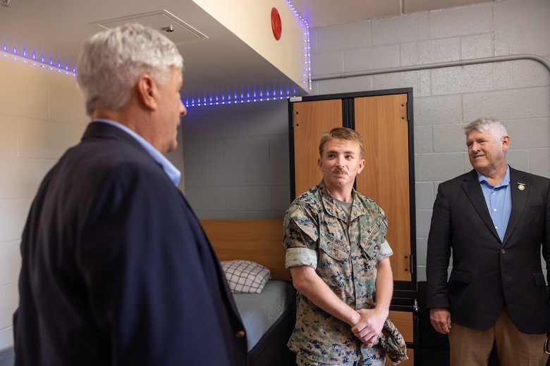 Bipartisan Congressional Delegation Tours MCB Camp Lejeune