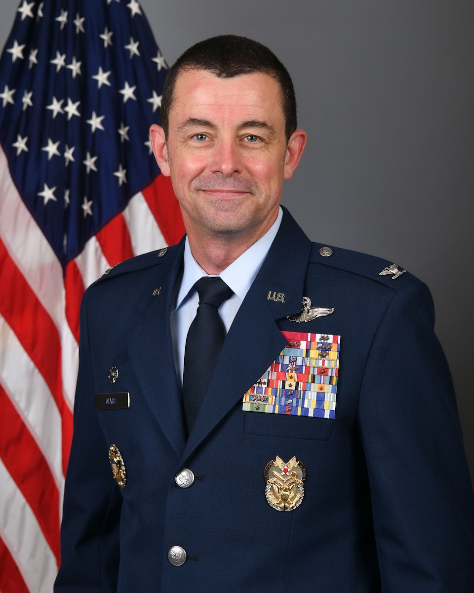 Col. Robert B Olvis