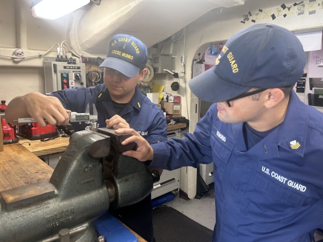 MK1 Joseph Tenorio teaches ENS Justin Summers about instrumentation as part of the Section 1 performance tasks in the new Naval Engineer Apprentice Personnel Qualification Standard (PQS) training requirements.