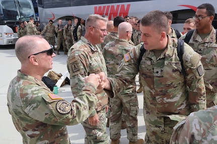 VNG senior leaders send off 180th Engineers as they board plane for Fort Bliss