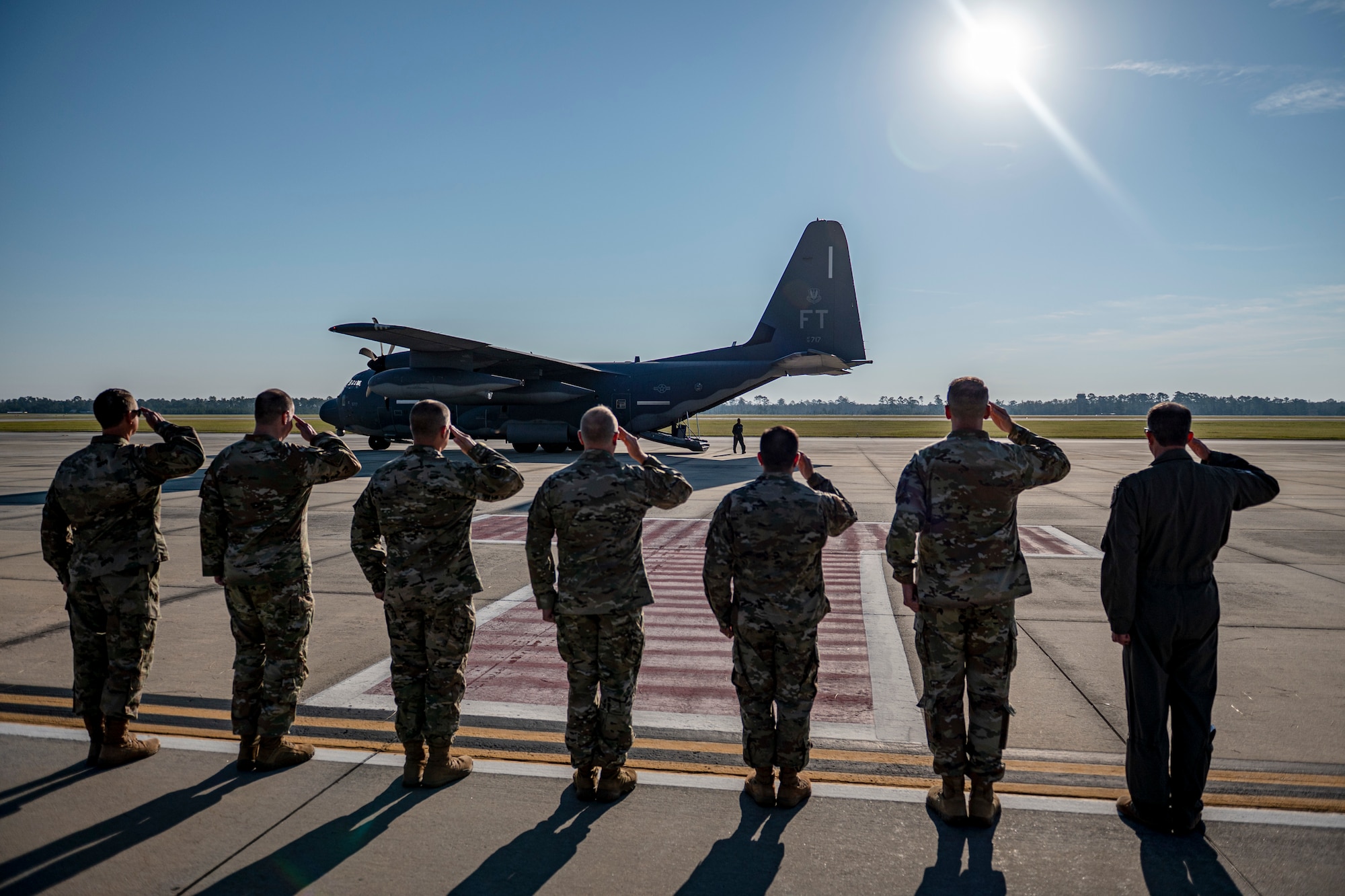 U.S. Air Force Gen. Adrian Spain, commander of Air Combat Command, and Chief Master Sgt. Jeremy Unterseher, ACC command chief, arrive at Moody Air Force Base, Georgia, Sept. 16, 2025. Spain and Unterseher visited Moody to see firsthand the operations of the 23rd Wing and 93rd Air Ground Operations Wing. (U.S. Air Force photo by Senior Airman Leonid Soubbotine)