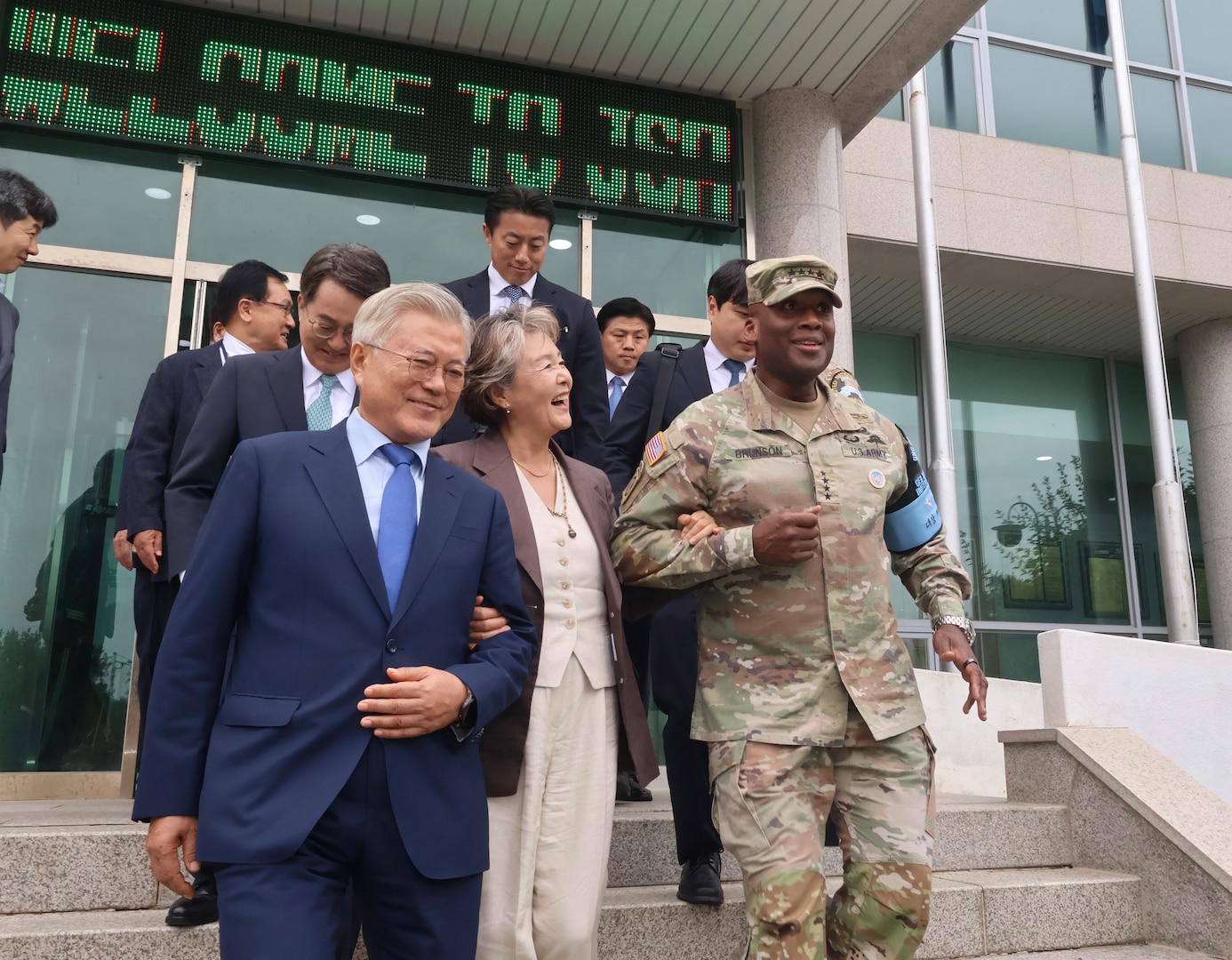 Former President Moon visits the JSA