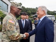 Former President Moon visits the JSA