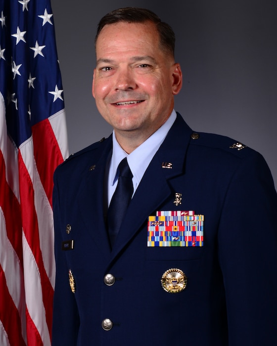 This is the official portrait of Col. Jeffrey S. Fewell.