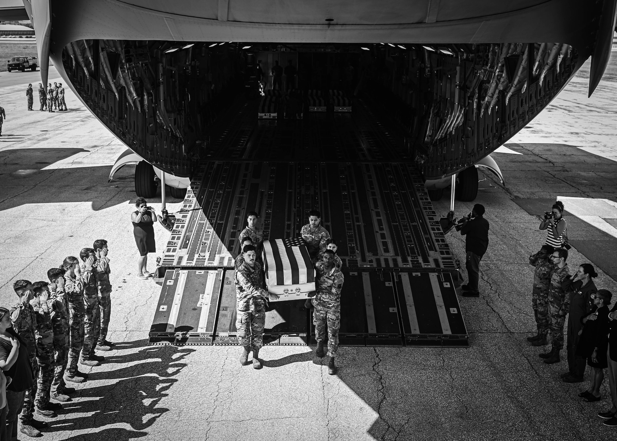 The DPAA gathers volunteers to aid POW/MIA fallen warriors in finally being put to proper rest. That process includes the Honor Carry. Video by Kei Williams. 55WGPA