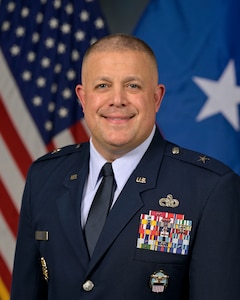 Official portrait of Brig Gen Patrick R. Launey