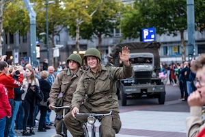 Remembrance procession in Eindhoven