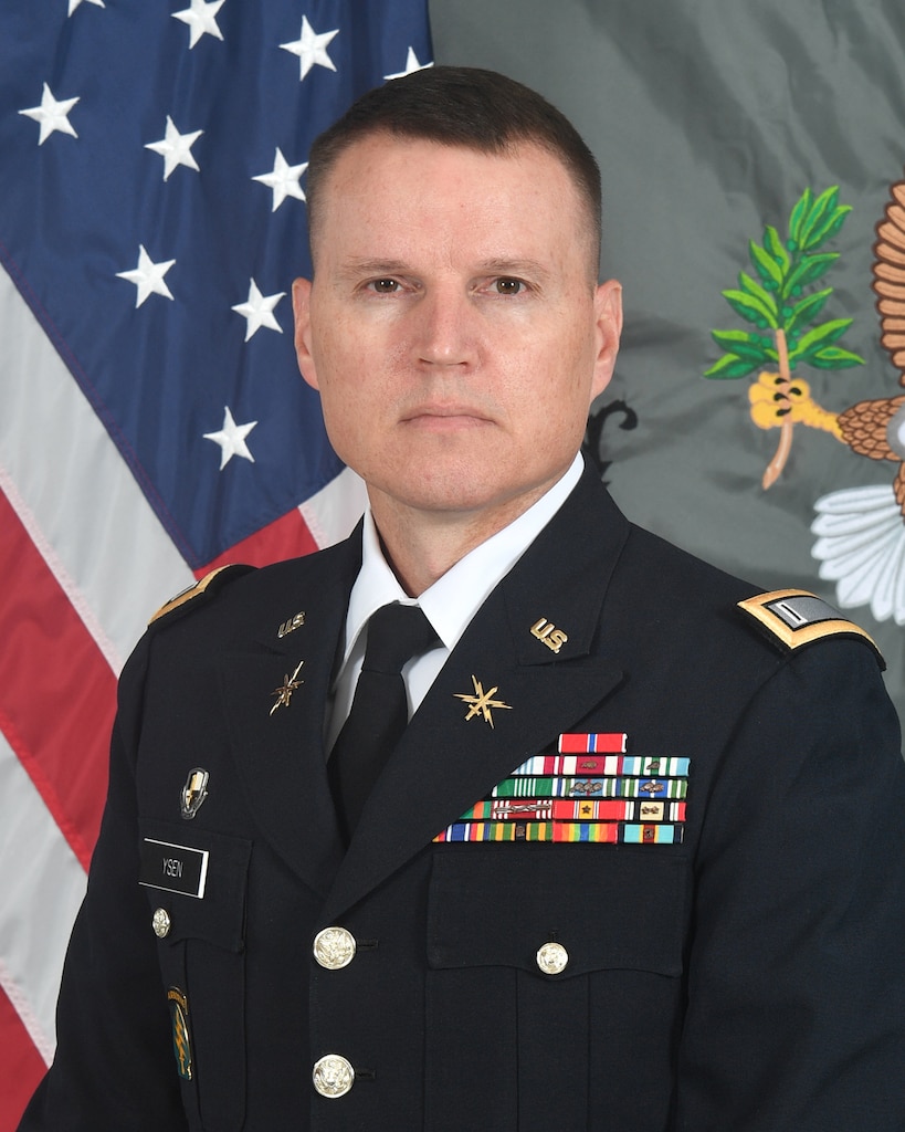 Official Photo of CW5 Travis Ysen, Command Chief Warrant Officer
